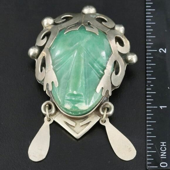 Vintage Mexican Carved Fluorite Warrior Brooch / Pendant - Picture 3 of 5